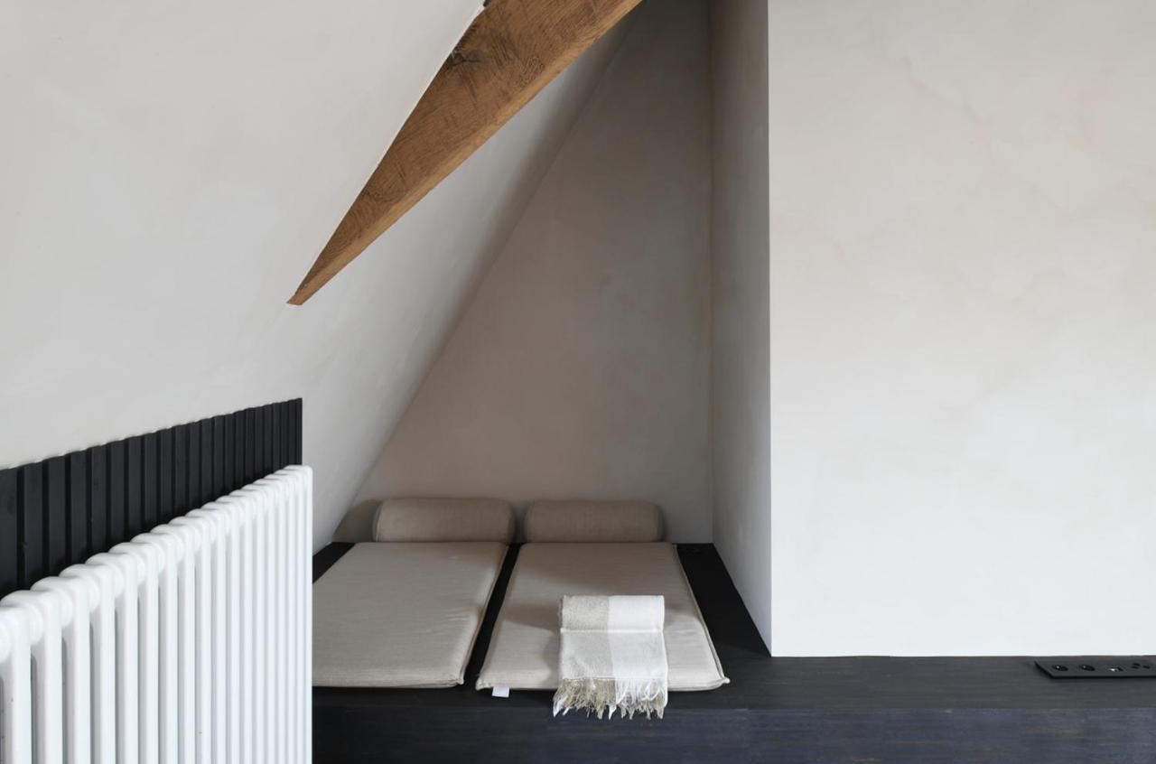 B&B Dezwartefles Ghent Luaran gambar
