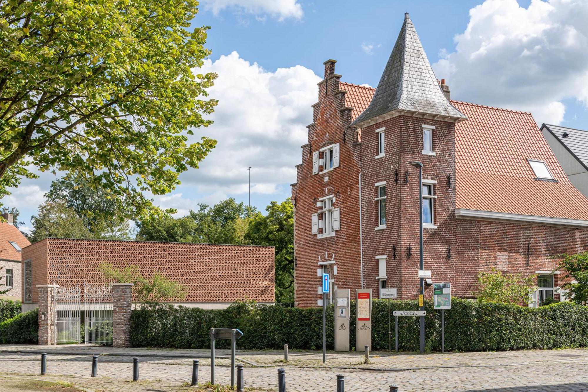 B&B Dezwartefles Ghent Luaran gambar
